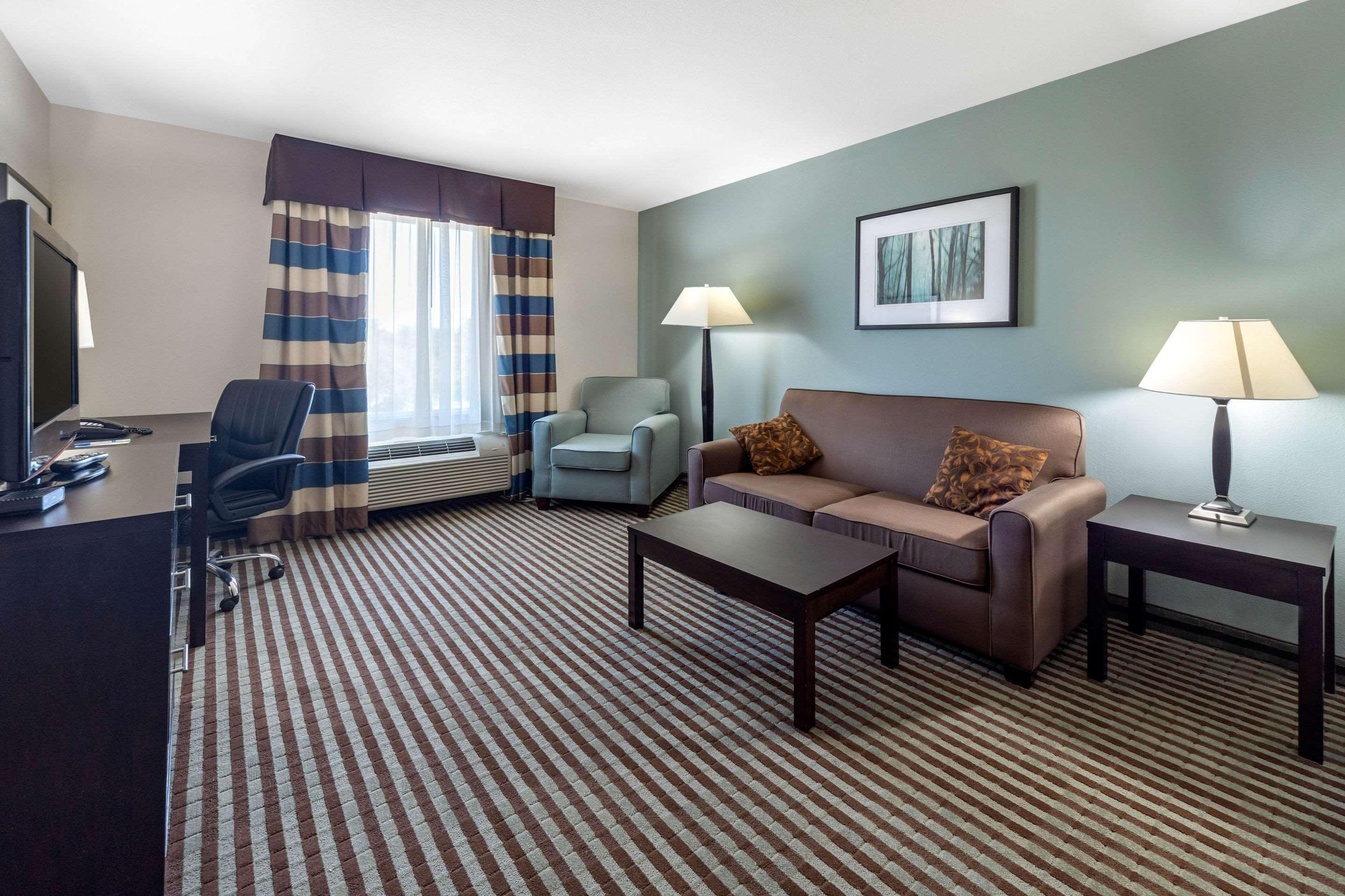 Comfort Inn & Suites Perry I-35 Buitenkant foto