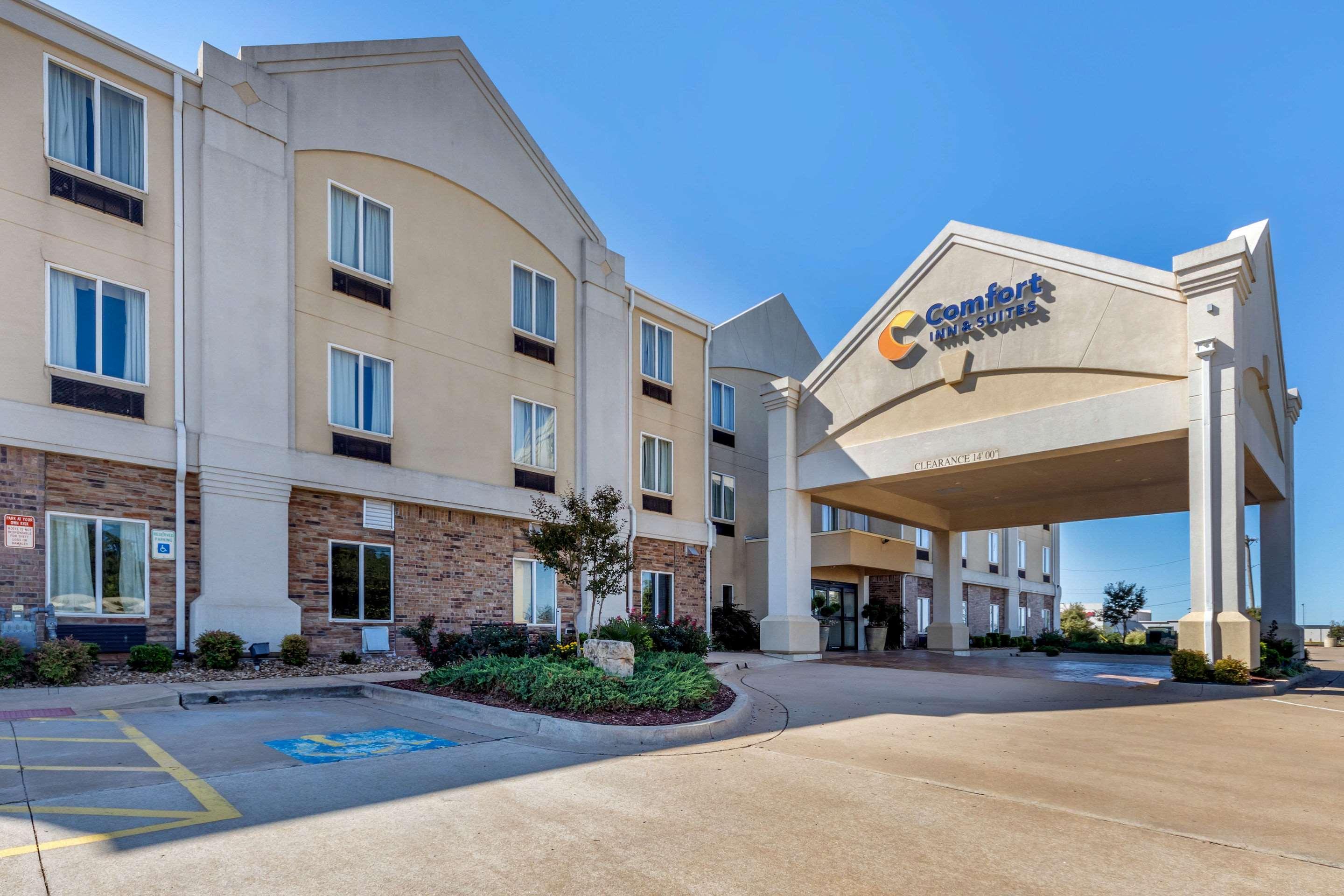 Comfort Inn & Suites Perry I-35 Buitenkant foto
