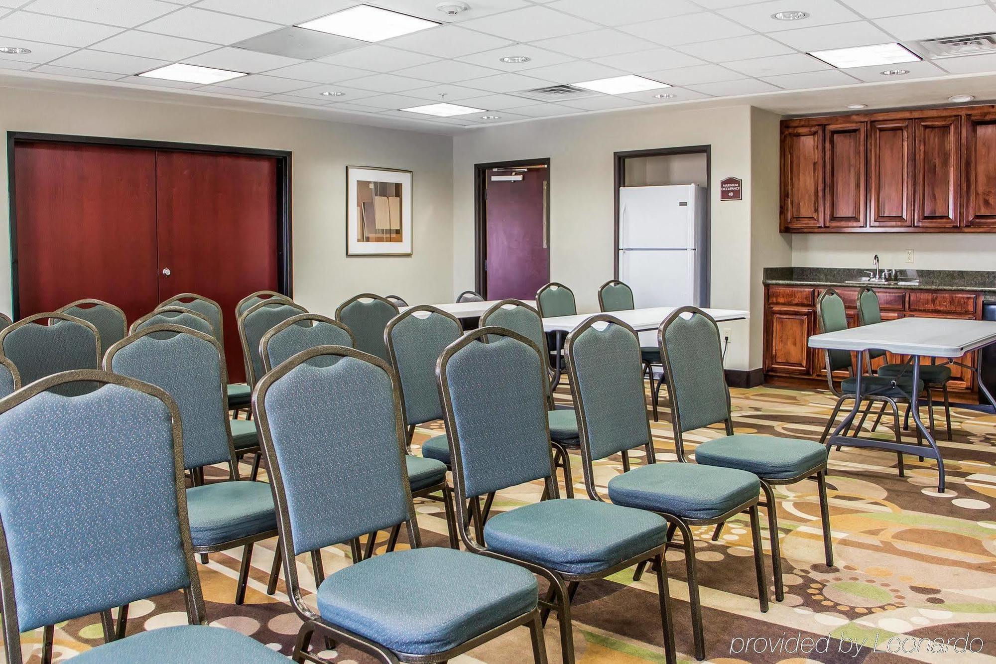 Comfort Inn & Suites Perry I-35 Buitenkant foto