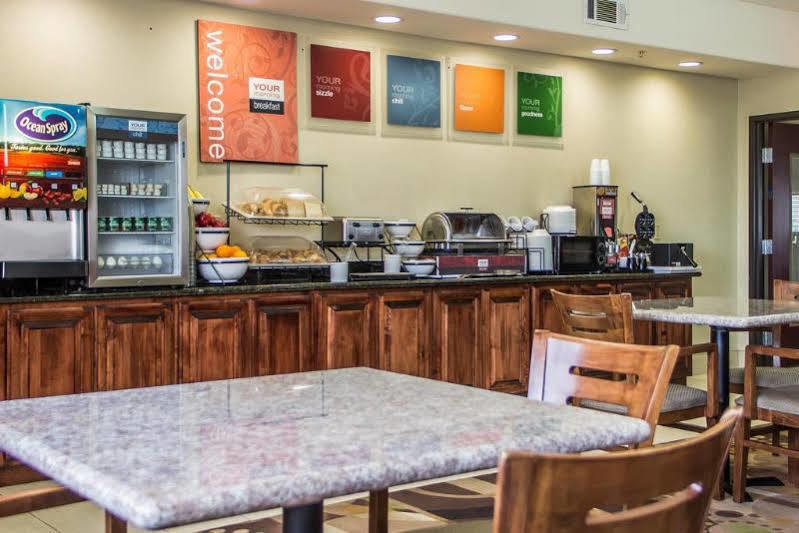 Comfort Inn & Suites Perry I-35 Buitenkant foto