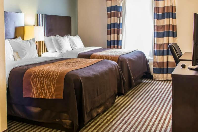 Comfort Inn & Suites Perry I-35 Buitenkant foto